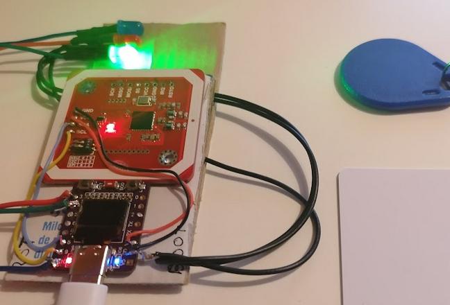 ESP32-C3-OLED.jpg